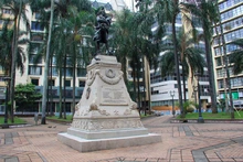 Intrevección y recuperación de la Plaza de Caicedo