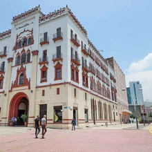 Bulevar de la Avenida Colombia