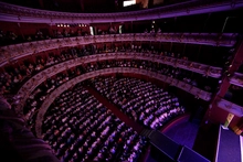 Estudiantes caleños disfrutaron del espectáculo folclórico del Primer Encuentro Mundial de Culturas Populares