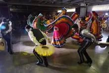 Las Comunas 13, 14, 15 y 21 bailaron al son de México y Estonia