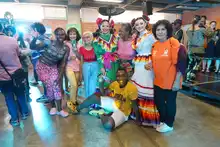 Las Comunas 13, 14, 15 y 21 bailaron al son de México y Estonia