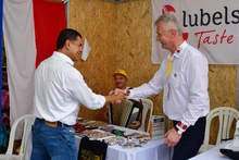 Feria artesanal: conozca emprendimientos populares nacionales e internacionales en el Bulevar del Río. 