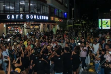 Cubanos y caleños se tomaron el Bulevar del Río a ritmo de Salsa. ¿Cómo terminó?