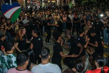 Cubanos y caleños se tomaron el Bulevar del Río a ritmo de Salsa. ¿Cómo terminó?