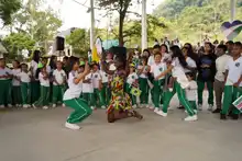 Estudiantes de Golondrinas danzaron al ritmo de Brasil y Kenia