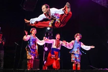 En el Teatro Jorge Isaacs se encendió la noche con las danzas del mundo