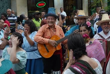 Grupo Chamal de Chile se lució en desfile del ‘Encuentro Mundial de las Culturas Populares’