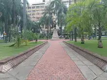 Renuevan adoquines en la reapertura de la Plaza de Cayzedo