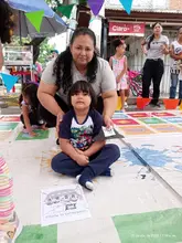 Este domingo celebra con MAMÁ.