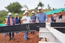 Alcalde de Cali inspeccionó la obra del Proyecto Integral de Cristo Rey