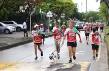 En Cali se corrieron 3 kilómetros donde la familia fue protagonista