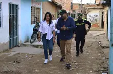Secretaría de Gobierno lidera recorrido en comuna 15 para intervención integral del territorio