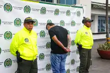 Capturado falso guarda de tránsito que extorsionaba a los conductores en Cali