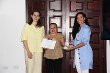 Reconocimiento a voluntarios bilingües por su aporte en el ‘Encuentro Mundial de las Culturas Populares’