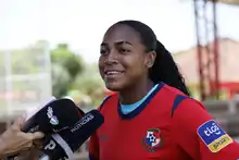 La selección femenina de fútbol de Panamá se alista bajo el sol caleño 