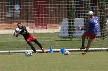 La selección femenina de fútbol de Panamá se alista bajo el sol caleño 