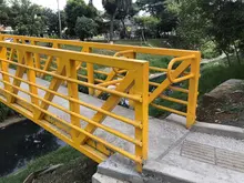 Entregan dos nuevos puentes peatonales para privilegiar al peatón en Cali