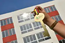 Don Jesús recibió las llaves de una nueva vida