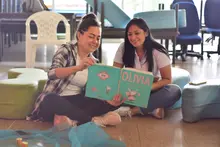 Contar cuentos a los niños fortalece su lenguaje