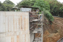 Parque Pacífico levantó un muro de contención en la ribera del río Cali 
