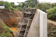 Parque Pacífico levantó un muro de contención en la ribera del río Cali 