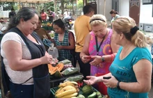 Las mujeres berracas de los ‘Mercados Campesinos’: mezcla perfecta de razas, sabores, colores y saberes