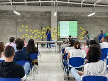 Escuela de Padres brinda pautas para la crianza responsable