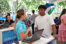 Transformando vidas a través del bilingüismo