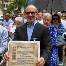 Condecoran a profesionales en el marco del Grito de Independencia en Cali