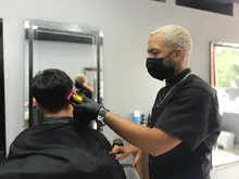 Barbero perfeccionó sus técnicas gracias a Todas y Todos a Estudiar