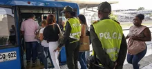 Caleños valoran de manera positiva presencia de la Policía en las estaciones del MIO