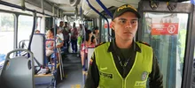 Caleños valoran de manera positiva presencia de la Policía en las estaciones del MIO