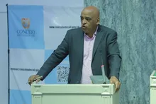Seguridad y permanencia de estudiantes: prioridad para la Administración Distrital