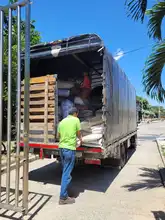 Continúa entrega de insumos y materiales a huertas comunitarias de Cali
