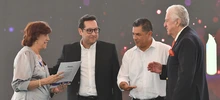 Cali exalta a ciudadanos e instituciones que han aportado a su transformación