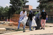 Primera jornada de limpieza, aseo y sensibilización con la comunidad en el Boulevard de Oriente