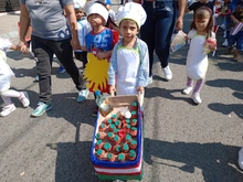 En la comuna 20, las niñas y los niños festejaron el cumpleaños de Cali