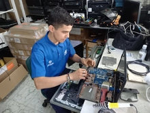 Jefry Gómez, un curioso de los computadores formado por Todas y Todos a Estudiar