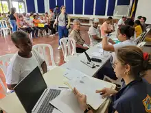 Caleños iniciaron procesos de legalización de predios en la comuna 14