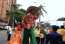 Río Humano cargado de cultura afrocolombiana desfiló hacia el Petronio Álvarez 