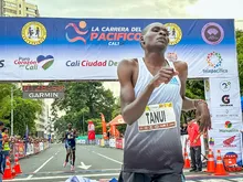 Atletas africanos volvieron a triunfar y bajaron los tiempos en la II Carrera del Pacífico   