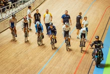 Italia sumó su primer oro en el Mundial Junior de Pista con sangre vallecaucana y Colombia ganó plata en el Keirin masculino