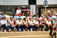 Acción conjunta por el cuidado de la vida de adultos mayores en las vías