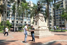 Datic se tomó la Plaza de Cayzedo socializando cursos gratuitos y servicios en nuevas tecnologías