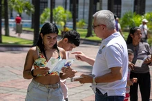 Datic se tomó la Plaza de Cayzedo socializando cursos gratuitos y servicios en nuevas tecnologías