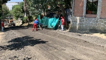 Rehabilitan vía de acceso al sector Bataclán, cerca al cerro de las Tres Cruces