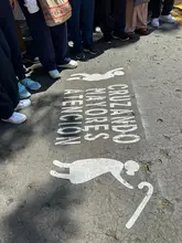 Señales de tránsito para respetar la movilidad de las personas mayores