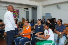 Control social a 124 paquetes escolares en la IEO Humberto Jordán Mazuera