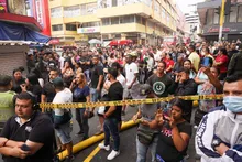 Autoridades y bomberos de Cali controlaron incendio en el Centro Comercial El Tesoro