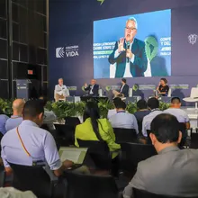 La premisa del Gobierno Petro es trabajar por las comunidades priorizando la lucha contra la cocaína y no contra su hoja